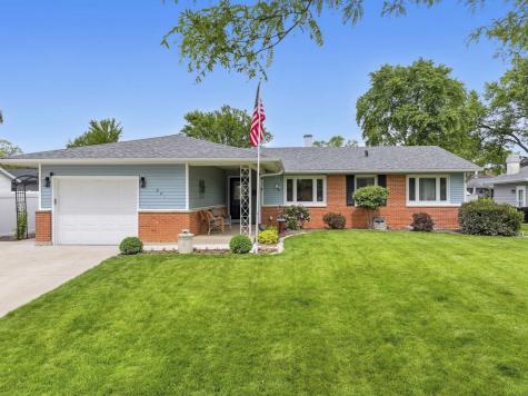 801 Delphia Avenue Elk Grove Village IL 60007