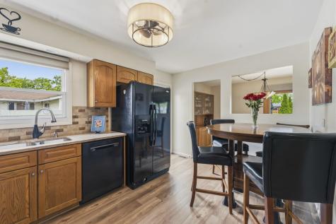 801 Delphia Avenue Elk Grove Village IL 60007