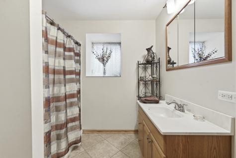 801 Delphia Avenue Elk Grove Village IL 60007