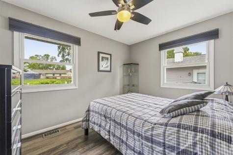 801 Delphia Avenue Elk Grove Village IL 60007