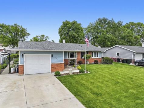 801 Delphia Avenue Elk Grove Village IL 60007