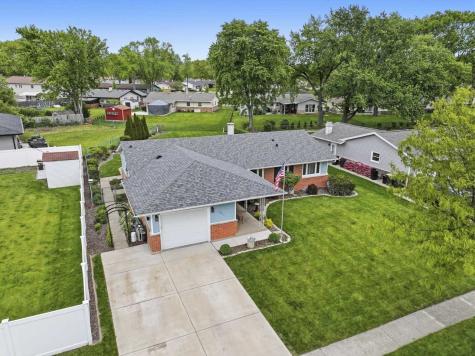 801 Delphia Avenue Elk Grove Village IL 60007