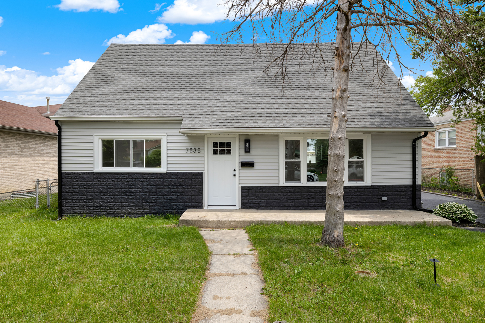 7835 Massasoit Avenue Burbank IL 60459