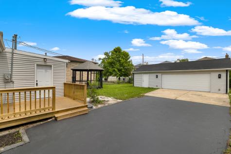 7835 Massasoit Avenue Burbank IL 60459