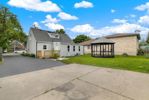 7835 Massasoit Avenue Burbank IL 60459