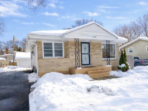 37684 North Sheridan Road Beach Park IL 60087