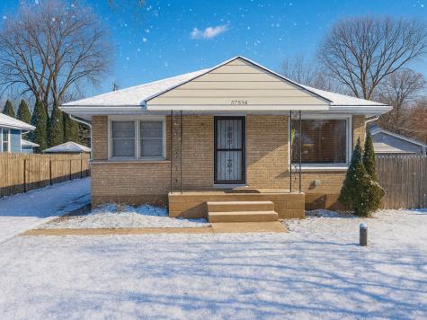 37684 North Sheridan Road Beach Park IL 60087