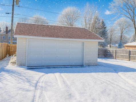 37684 North Sheridan Road Beach Park IL 60087