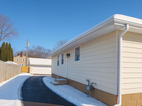 37684 North Sheridan Road Beach Park IL 60087