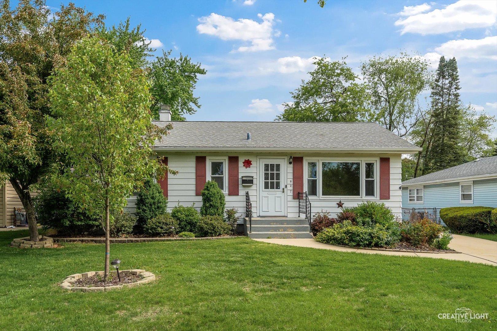 827 Lakewood Place Aurora IL 60506