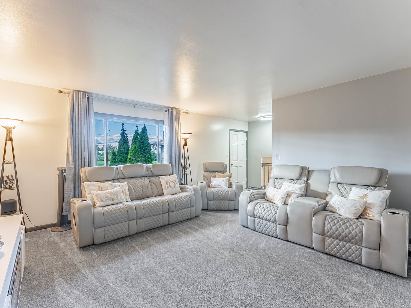 921 North Grace Street Lombard IL 60148