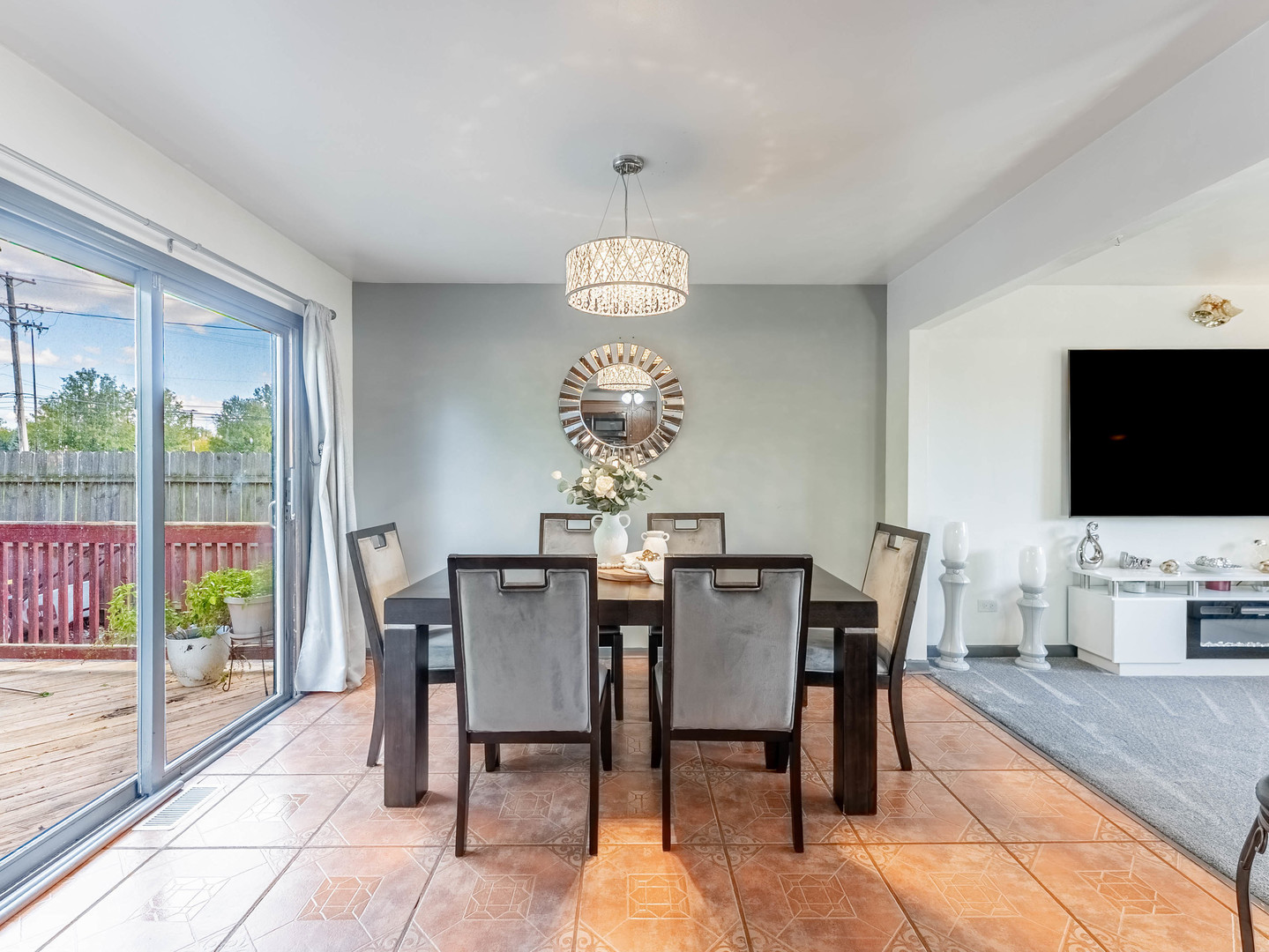 921 North Grace Street Lombard IL 60148