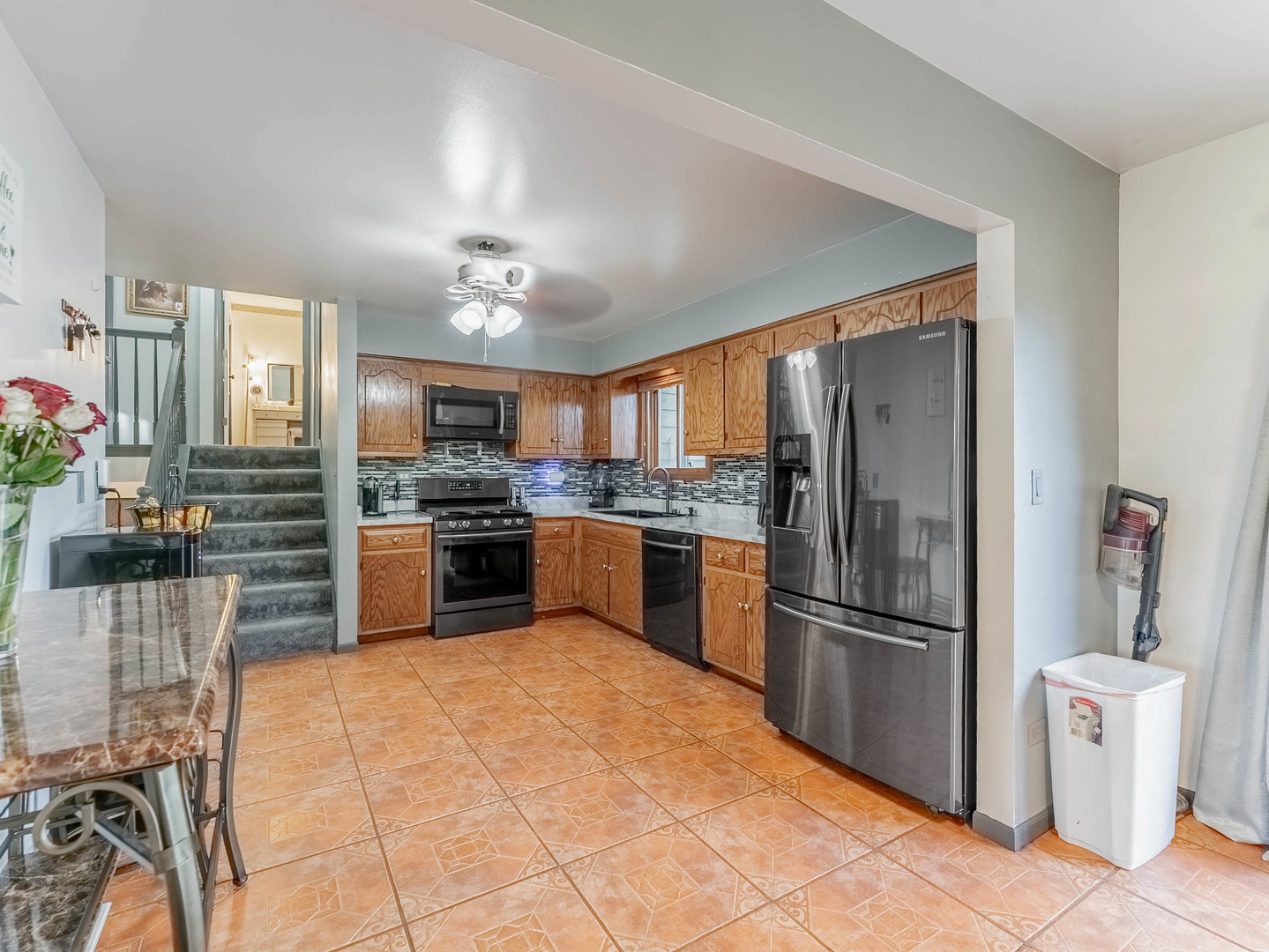 921 North Grace Street Lombard IL 60148