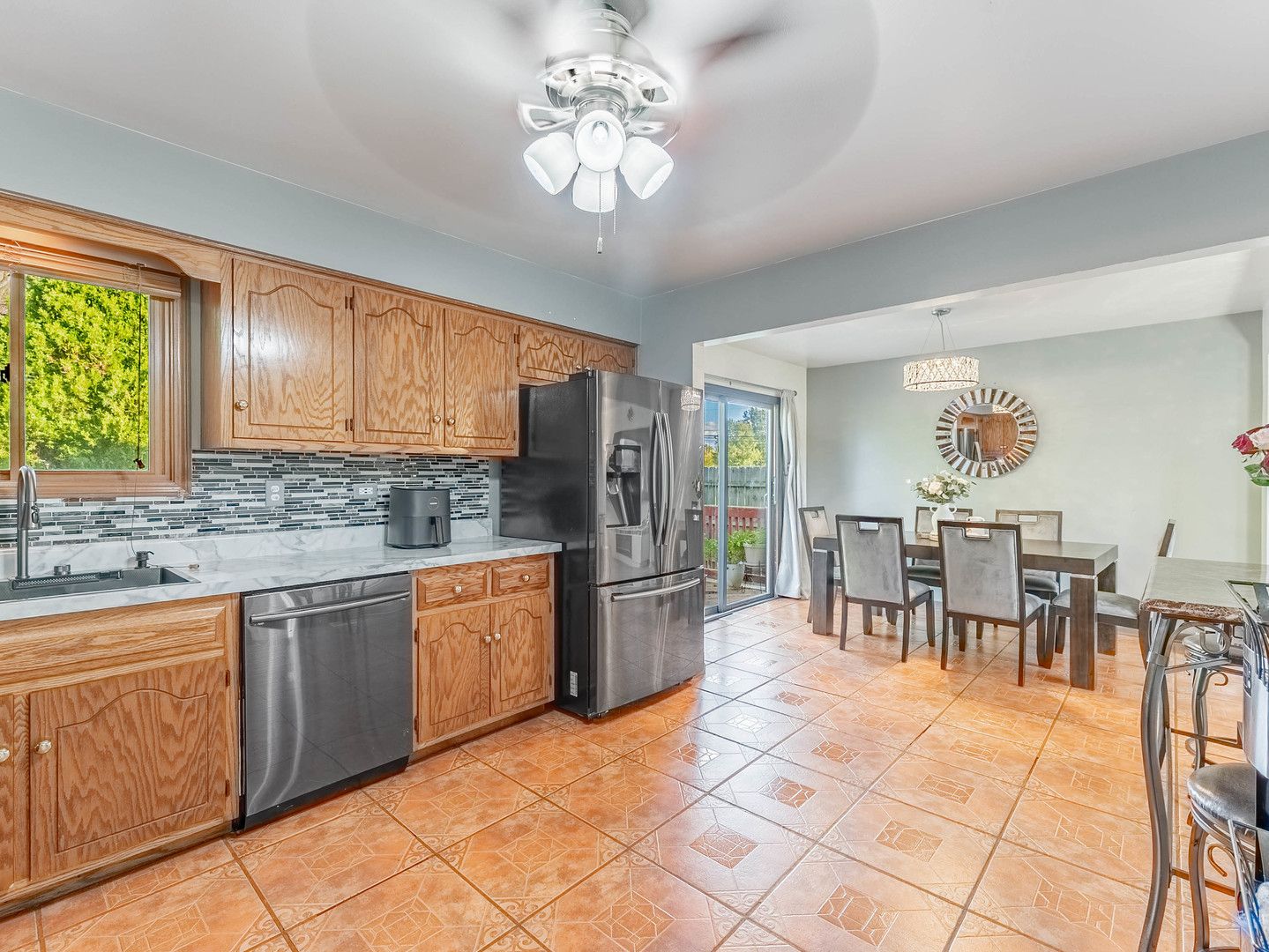 921 North Grace Street Lombard IL 60148