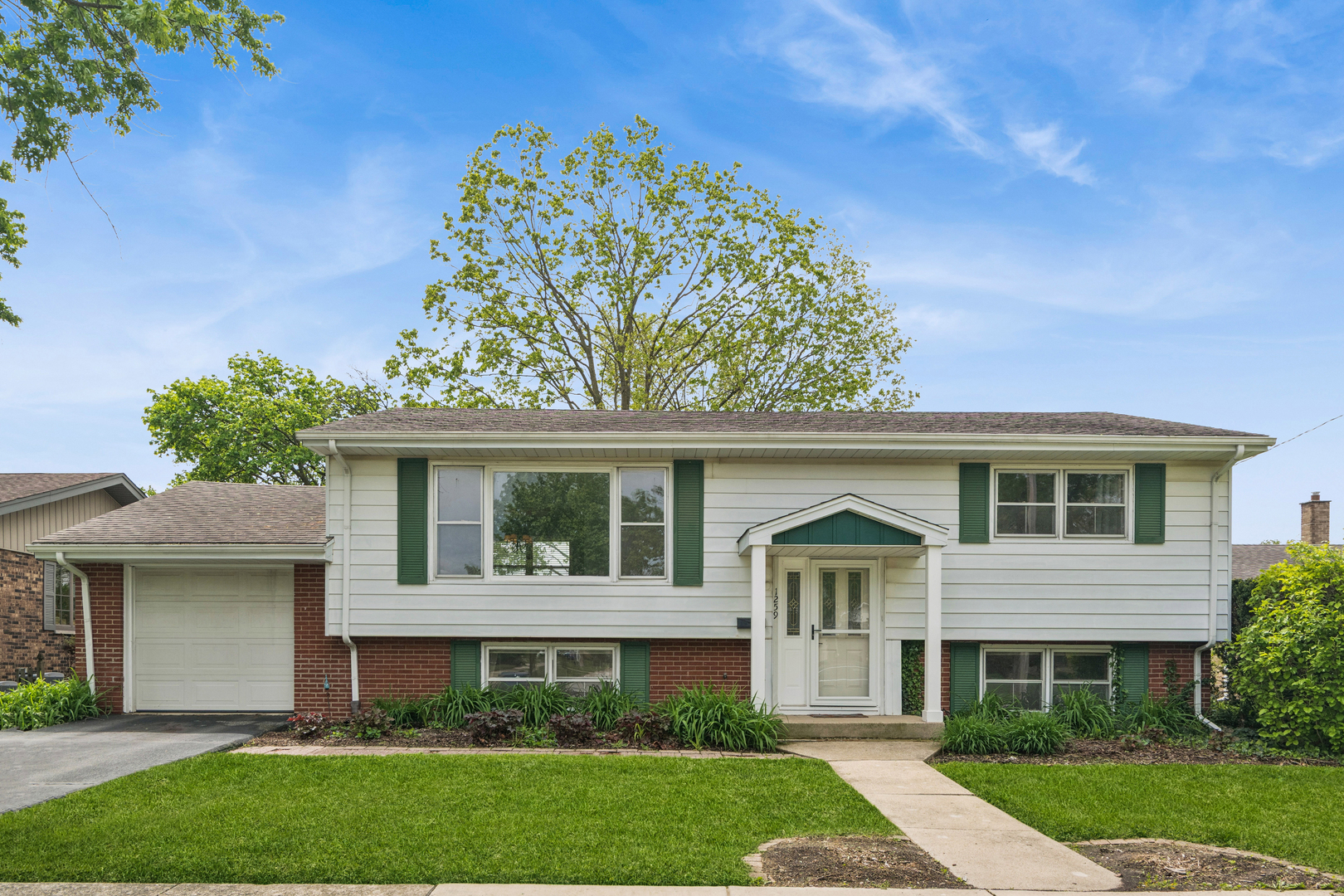 1259 Heather Road Homewood IL 60430