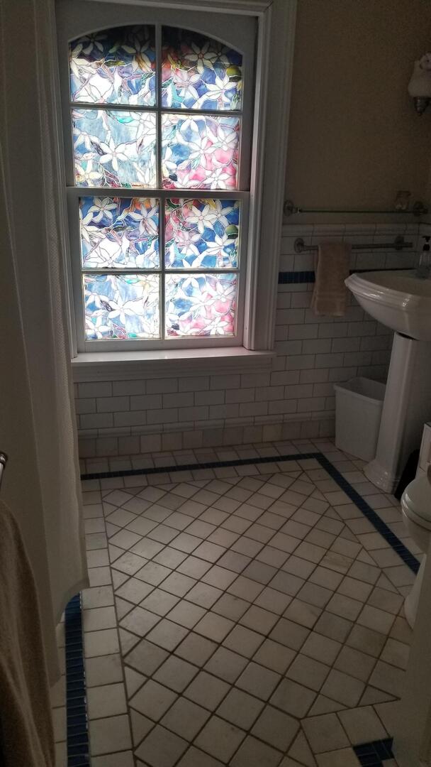 2536 Old Glenview Road Wilmette IL 60091