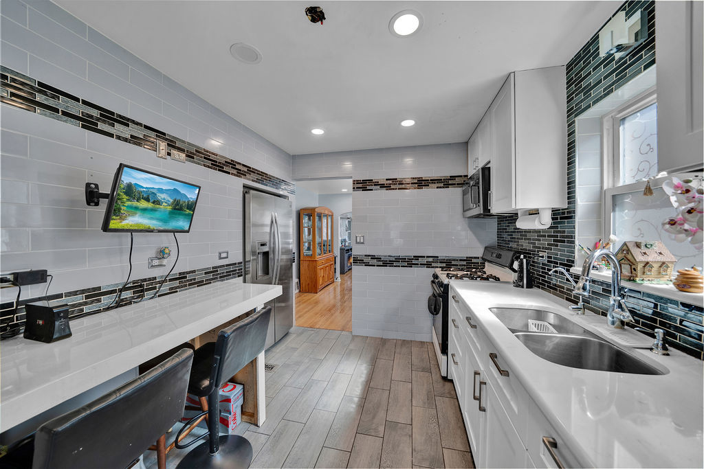3615 West 70th Place Chicago IL 60629