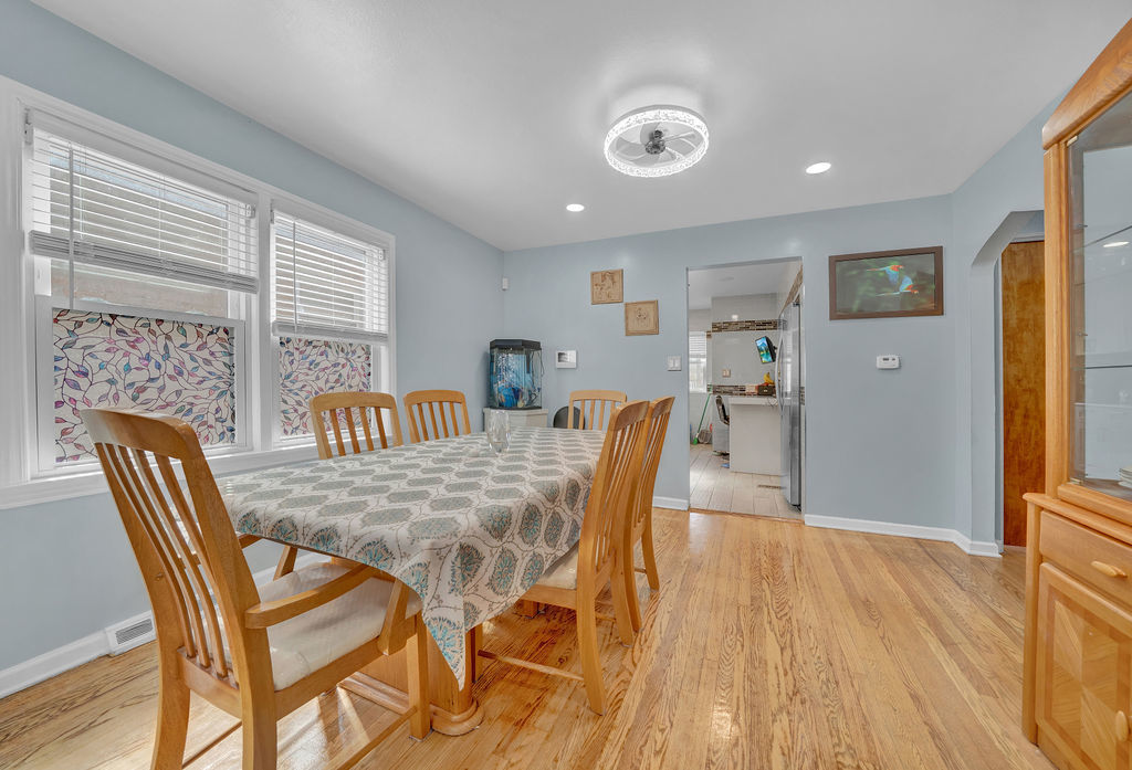 3615 West 70th Place Chicago IL 60629