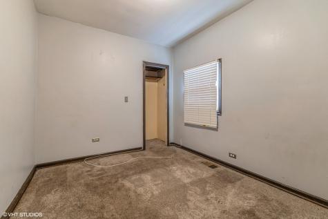 10052 South Lafayette Avenue Chicago IL 60628
