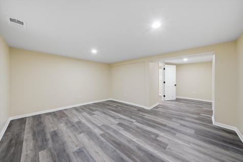8044 South May Street Chicago IL 60620