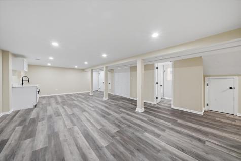 8044 South May Street Chicago IL 60620