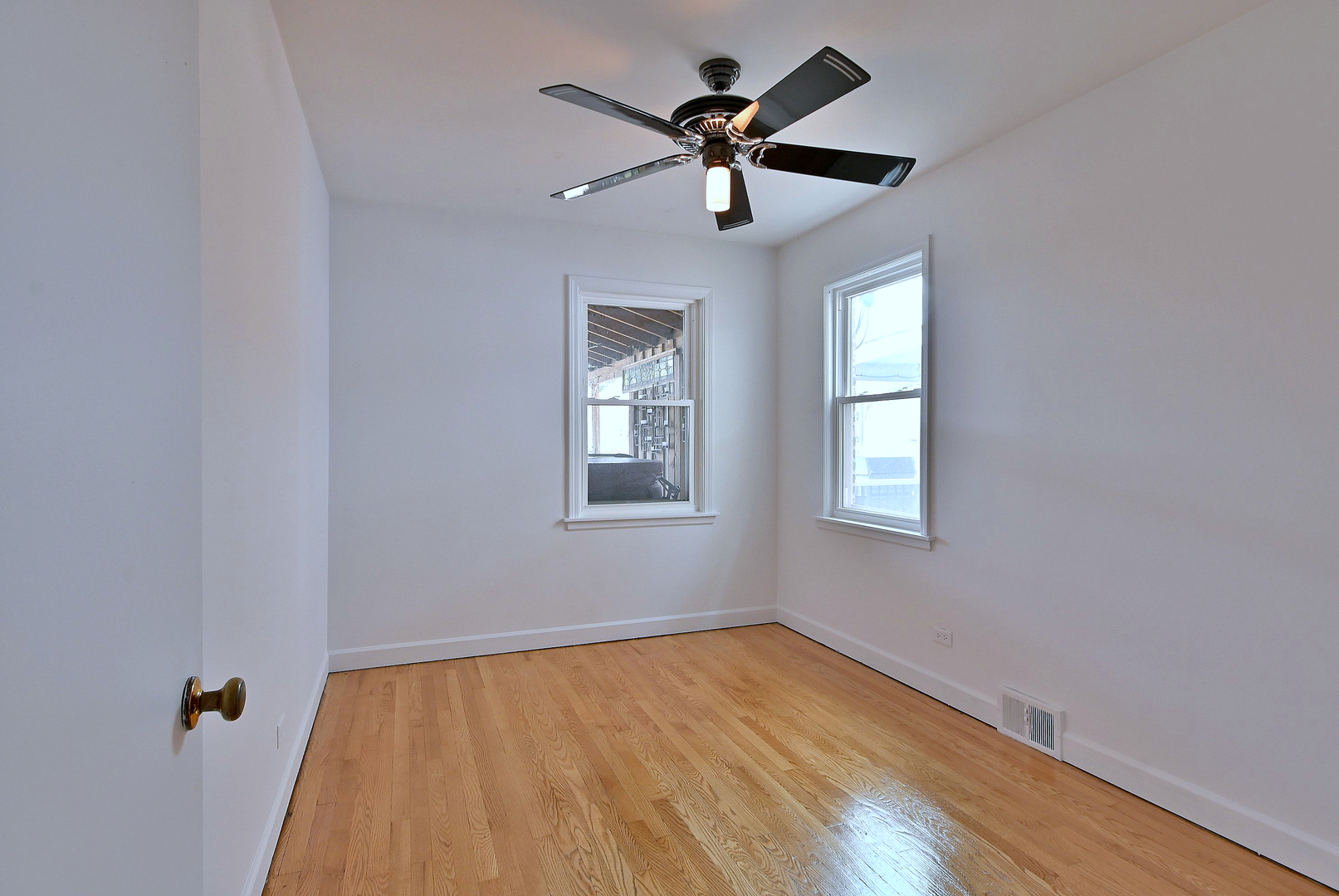 3952 North Oleander Avenue Chicago IL 60634