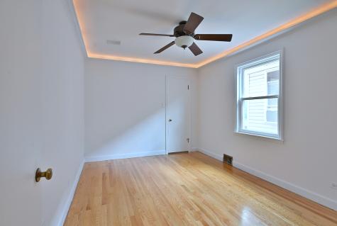 3952 North Oleander Avenue Chicago IL 60634