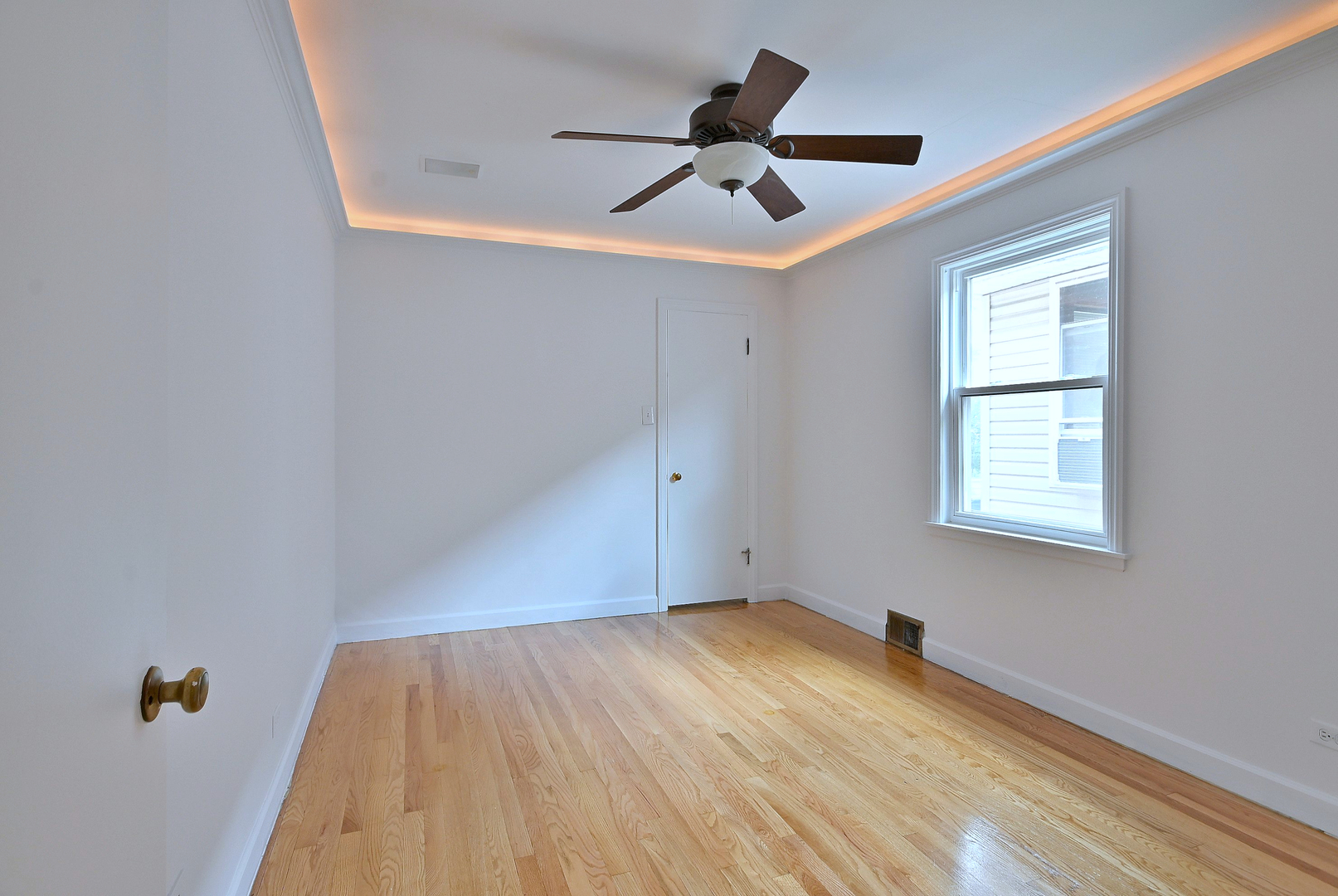 3952 North Oleander Avenue Chicago IL 60634
