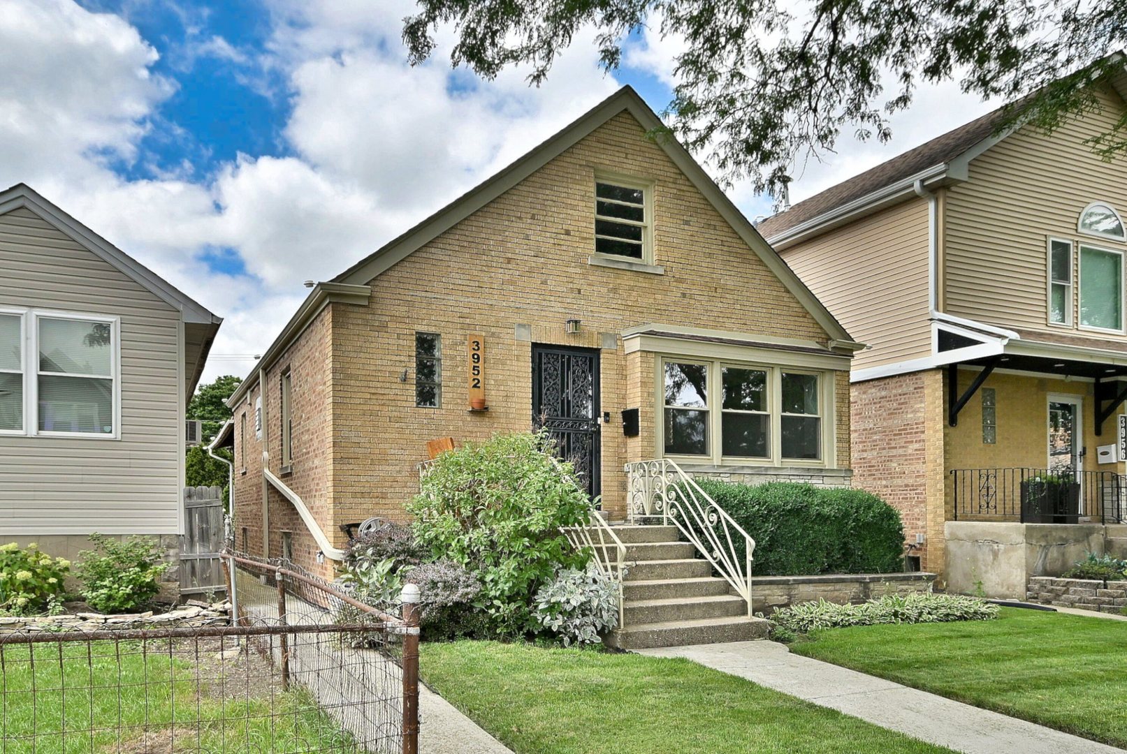 3952 North Oleander Avenue Chicago IL 60634