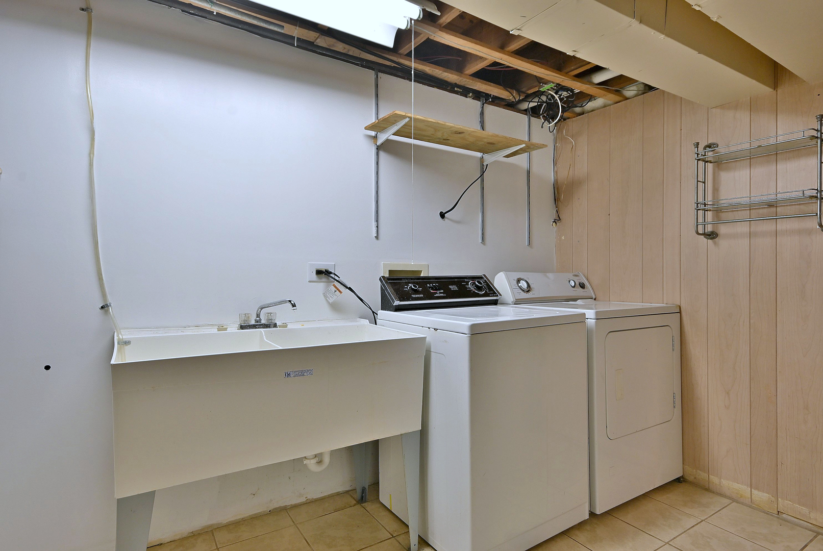 3952 North Oleander Avenue Chicago IL 60634