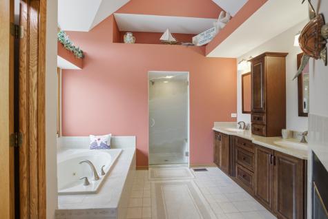1399 Medinah Drive Itasca IL 60143