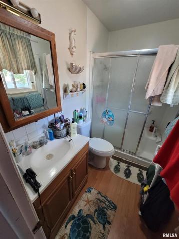 1133 West Boone Street Salem IL 62881