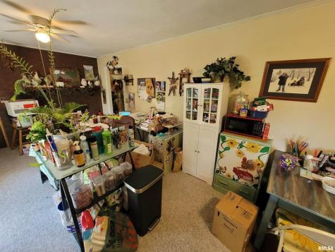 1133 West Boone Street Salem IL 62881