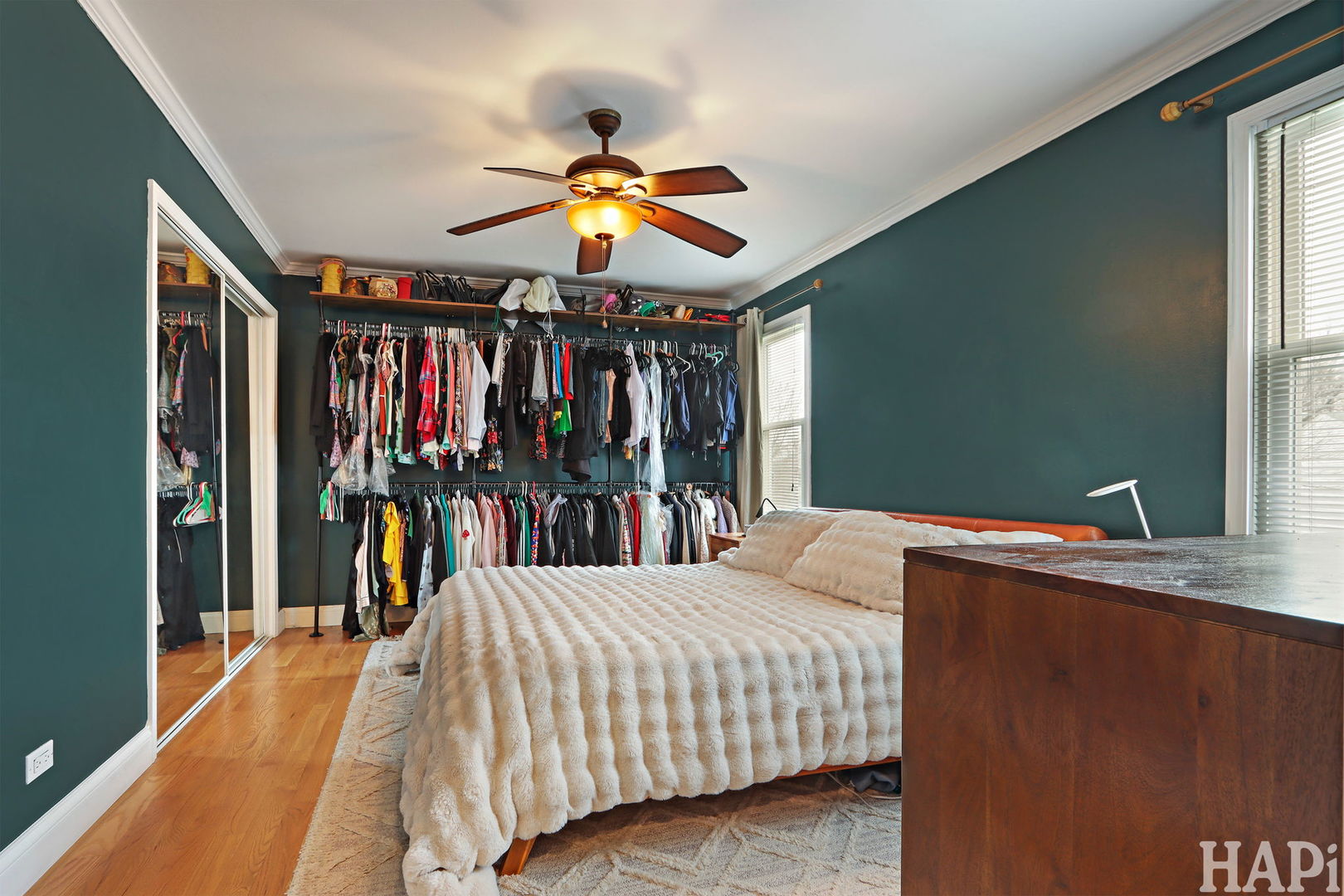 725 Buffalo Circle Carol Stream IL 60188