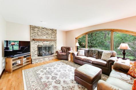 2302 Lisa Court Palatine IL 60067