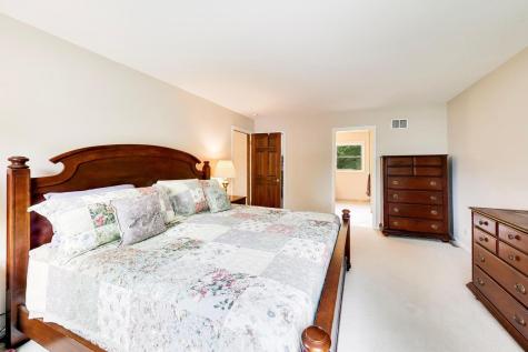 2302 Lisa Court Palatine IL 60067