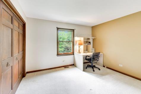 2302 Lisa Court Palatine IL 60067