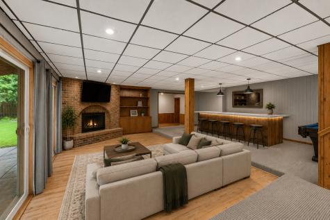 655 Oakview Drive Algonquin IL 60102