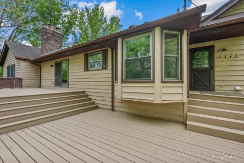 655 Oakview Drive Algonquin IL 60102
