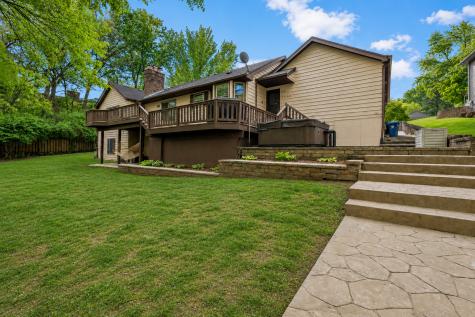655 Oakview Drive Algonquin IL 60102