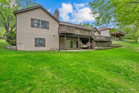 655 Oakview Drive Algonquin IL 60102