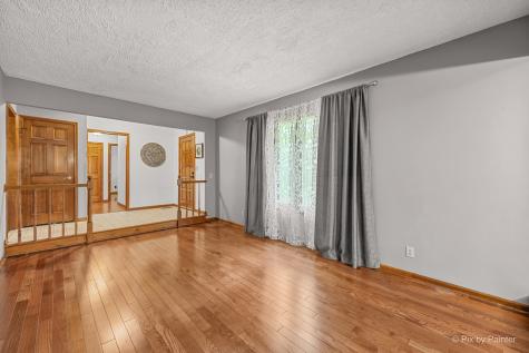 655 Oakview Drive Algonquin IL 60102