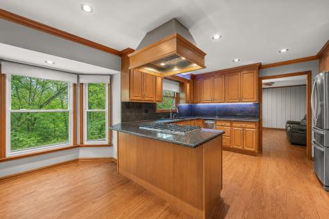 655 Oakview Drive Algonquin IL 60102