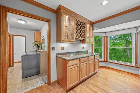 655 Oakview Drive Algonquin IL 60102
