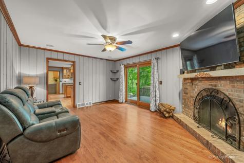655 Oakview Drive Algonquin IL 60102