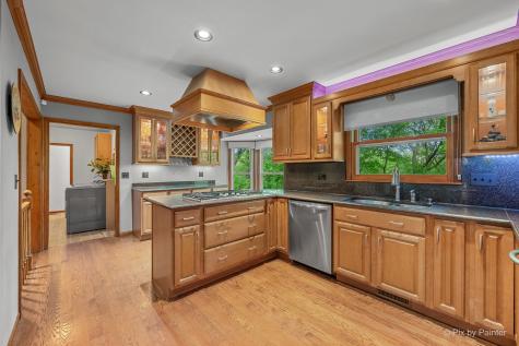 655 Oakview Drive Algonquin IL 60102