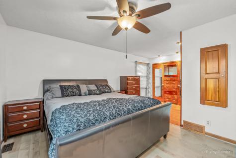 655 Oakview Drive Algonquin IL 60102