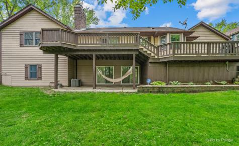 655 Oakview Drive Algonquin IL 60102