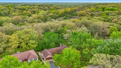 655 Oakview Drive Algonquin IL 60102