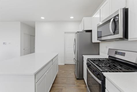 370 Hemlock Lane Oswego IL 60543